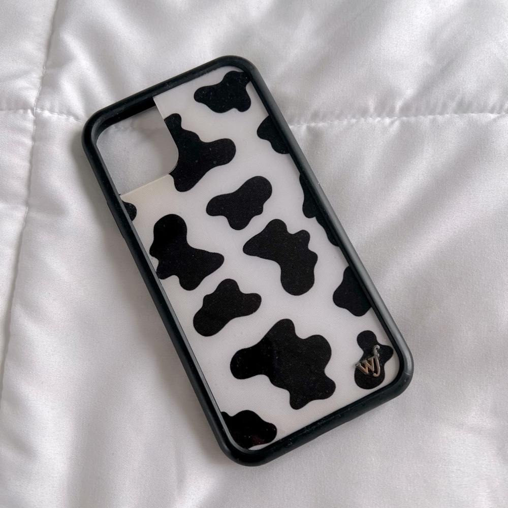 MOO MOO WILDFLOWER IPHONE 11 CASE 🐄